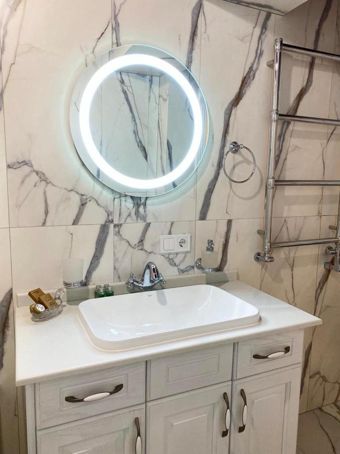 Grand De Luxe Residence Lviv Eksteriør billede