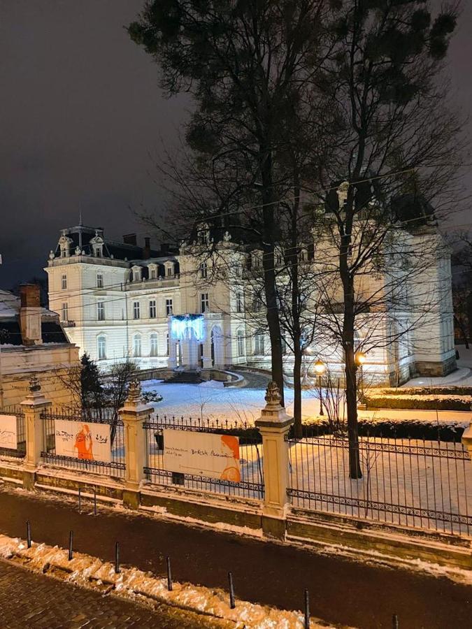 Grand De Luxe Residence Lviv Eksteriør billede
